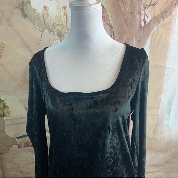 NEW Vince Velour Square Neck Long Sleeve in black - Picture 7 of 13